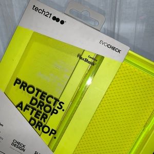 Tech 21 Neon Case *PERFECT CONDITION*